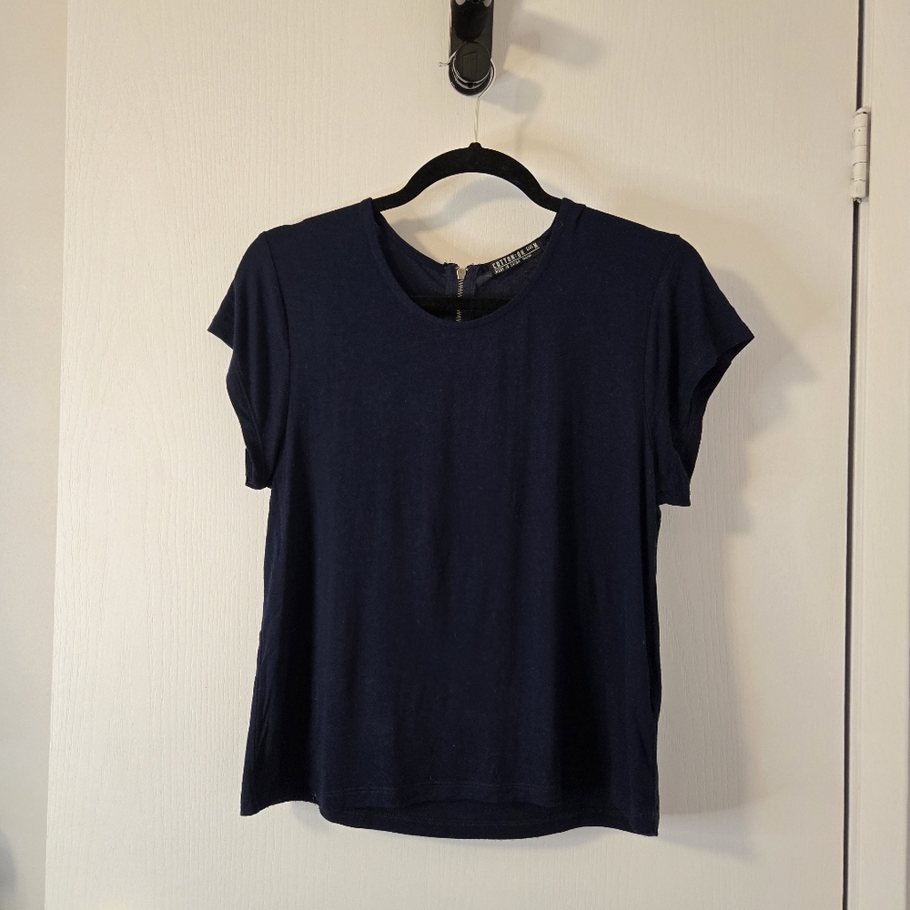Cotton on crop top - size M